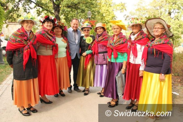 Świebodzice: Świebodzice: Seniorzy świętowali
