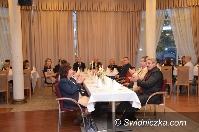Marcinowice: Marcinowice: Bardzo uroczysty Dzień Edukacji Narodowej