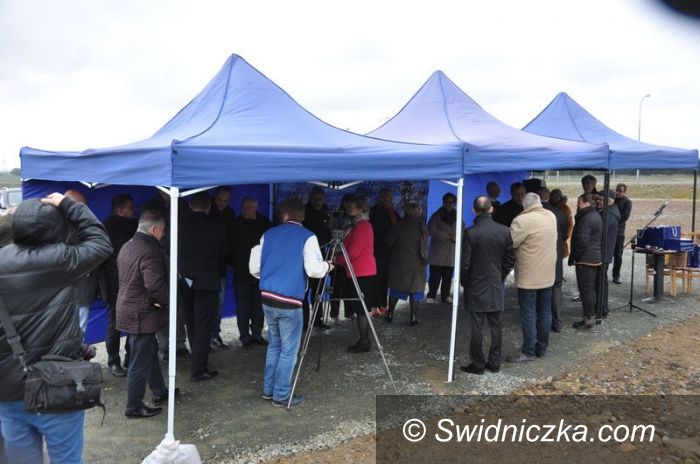 Świdnica: Do Komorowa nową drogą