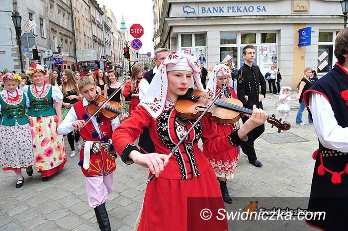 Świdnica: Nadzwyczajna Gala Jubileuszowa Zespołu Pieśni i Tańca „Jubilat”