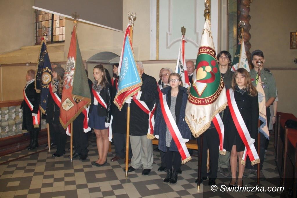 Świebodzice: Narodowo i lokalnie – 11 listopada w Świebodzicach
