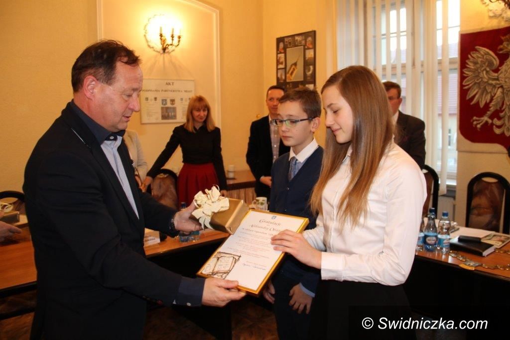 Świebodzice: Sesja z podziękowaniami