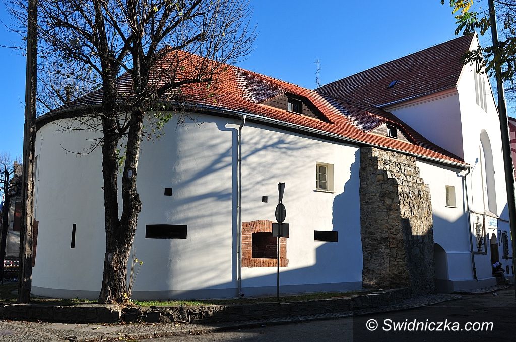 Świdnica: Pierwsze efekty rewitalizacji świdnickich kamienic