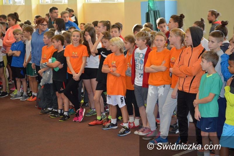 Żarów: Uczniowie SP Żarów w finale