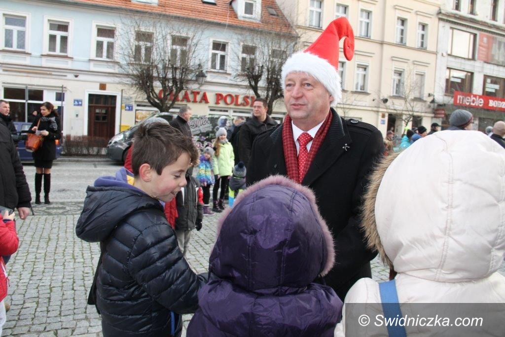 Świebodzice: Świebodzickie Mikołajki 2015