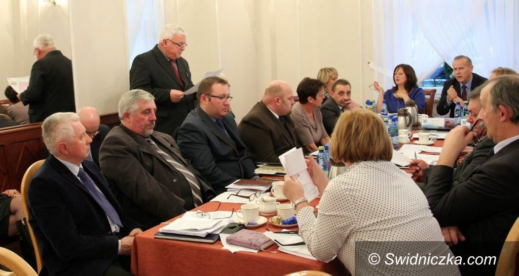 Dobromierz: Dobromierz: Budżet na 2016 rok przyjęty