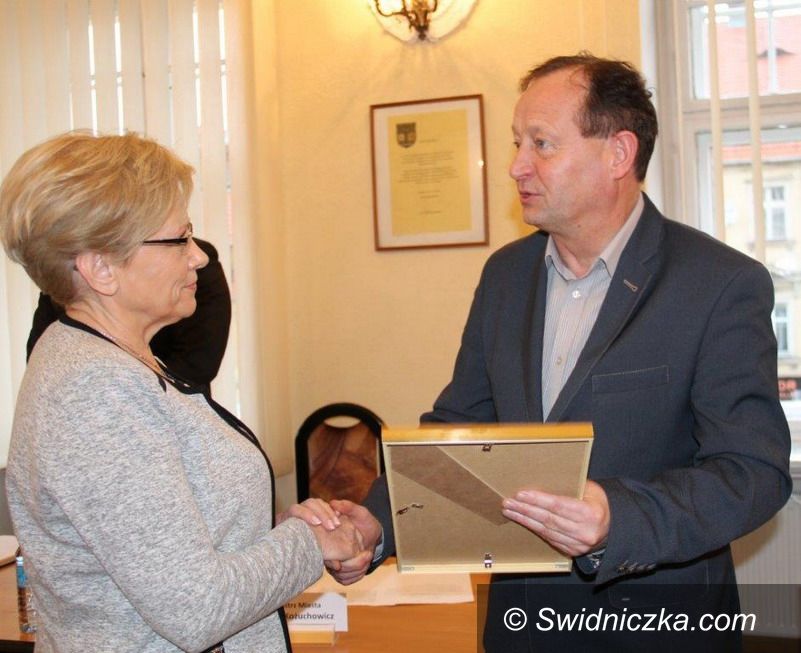 Świebodzice: 45 lat w urzędzie