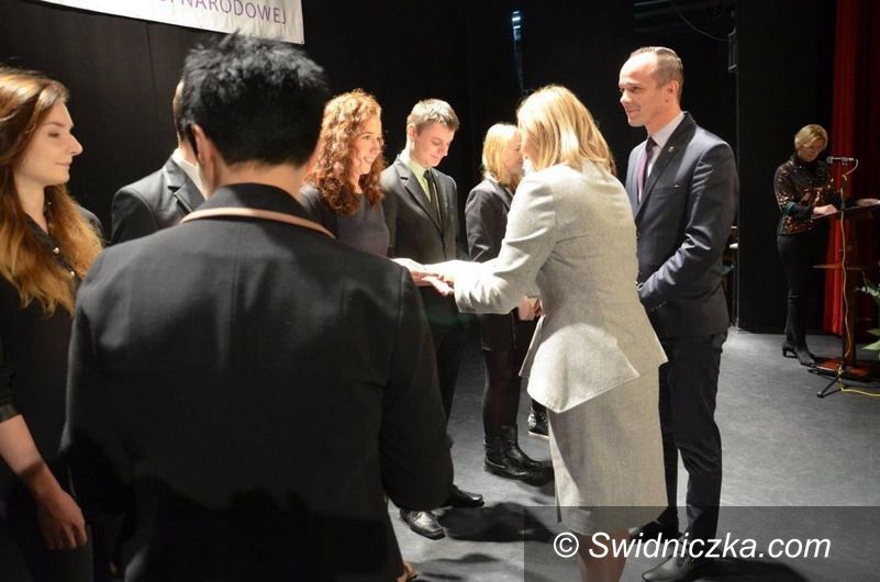 Szczawno-Zdrój: Stypendia Premiera RP dla najlepszych uczniów