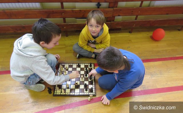 Marcinowice: Szkolne mistrzostwa w grach edukacyjnych