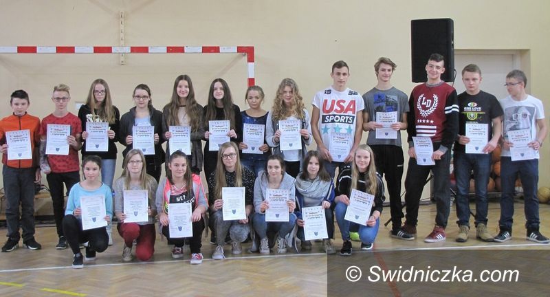 Świdnica: Stypendia naukowe i sportowe