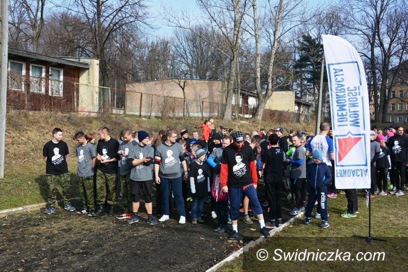 Strzegom: Pobiegli tropem wilczym
