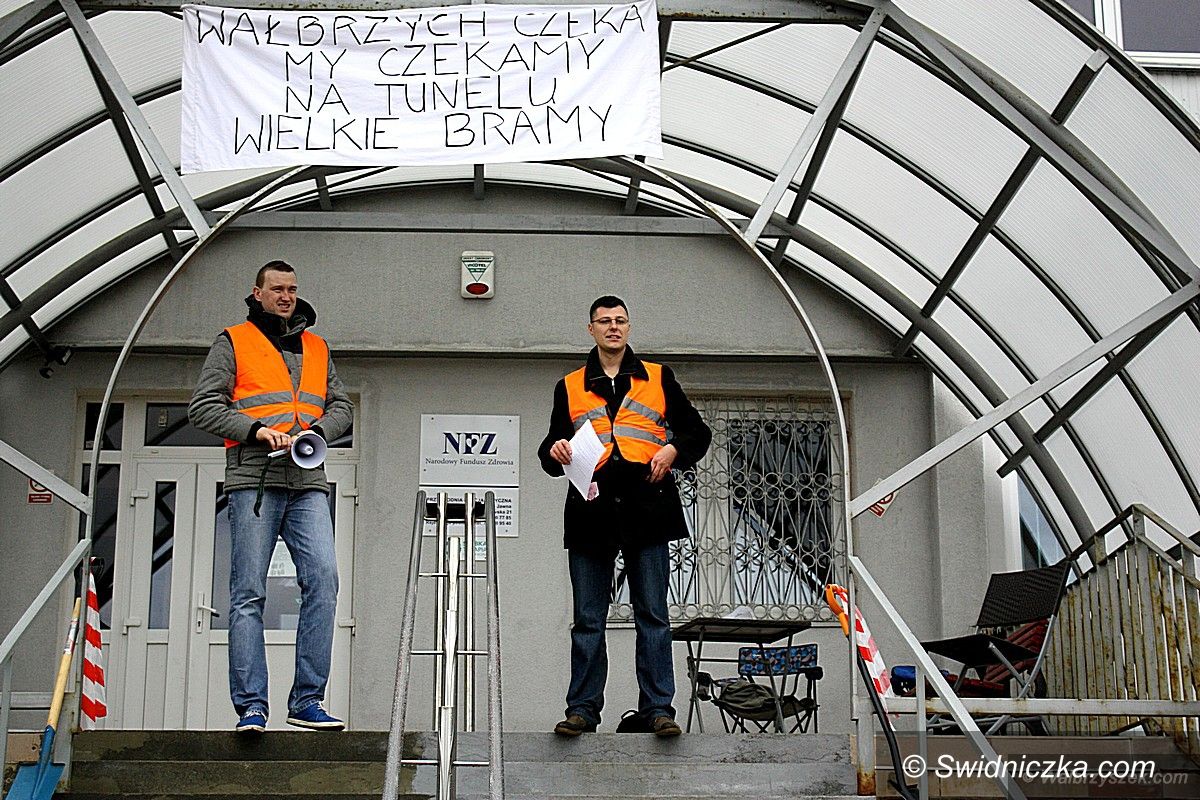 Wałbrzych: Wałbrzyszanie chcą odkopania "Złotego Pociągu"