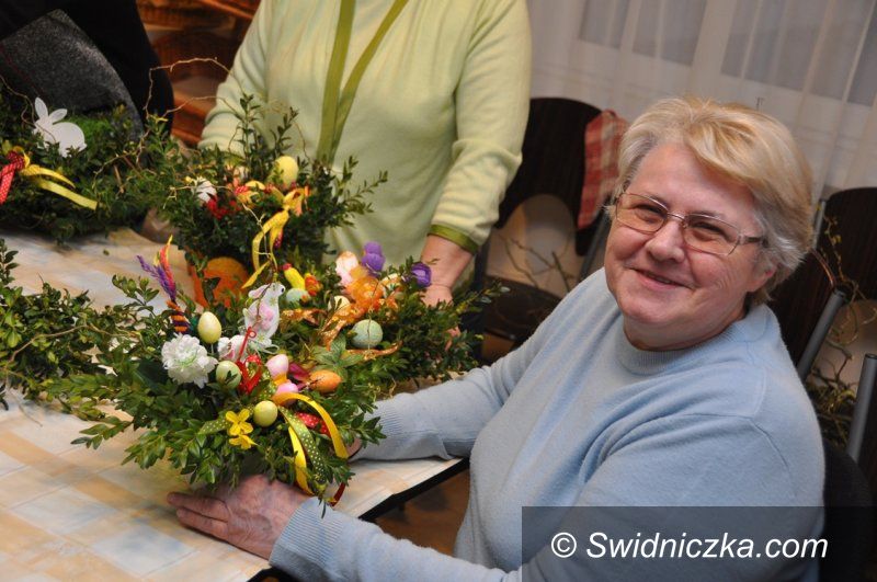 Świdnica: Tworzą wielkanocne ozdoby