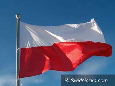 Świdnica/Region: 1000 flag wykonają mieskańcy Gminy Świdnica