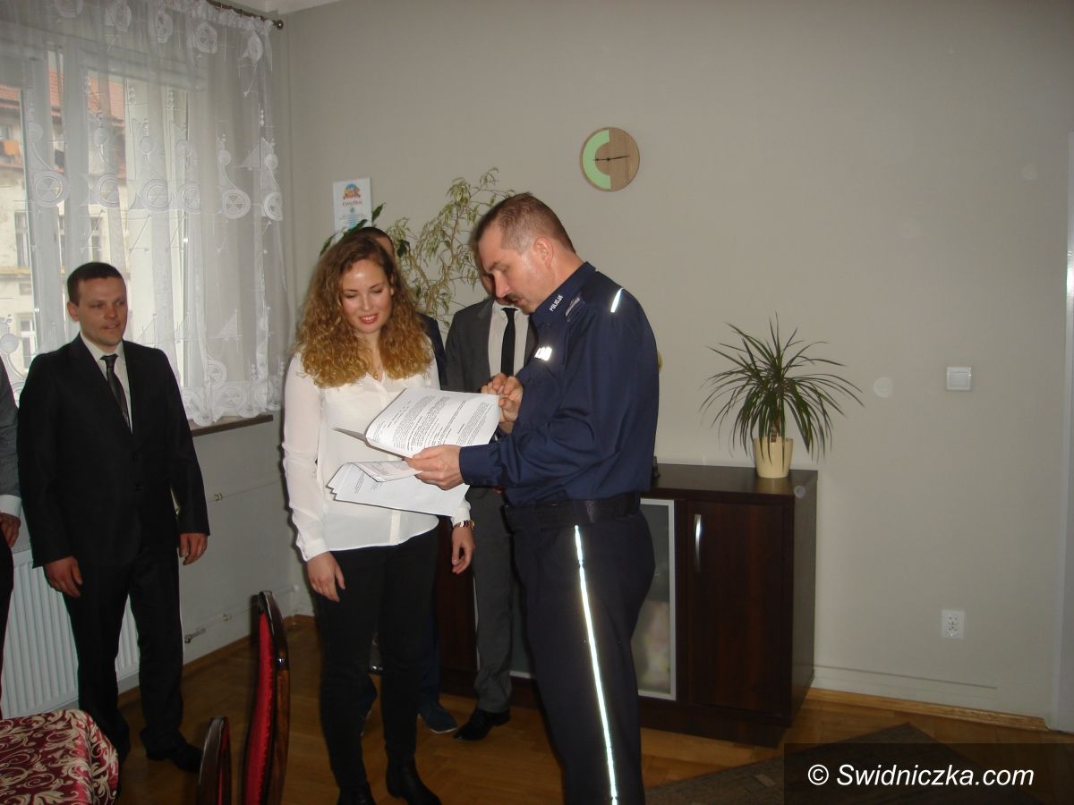 Świdnica: Komenda Powiatowa przyjęła w swoje szeregi nowych policjantów