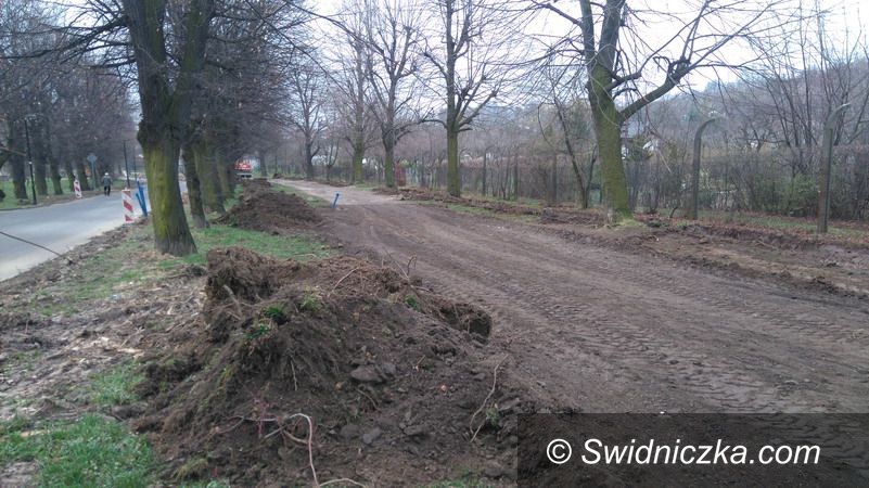 Strzegom: Remont ze ścieżką rowerową w tle