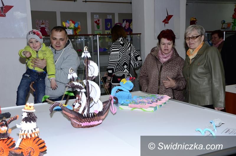 Żarów: Cuda z papieru