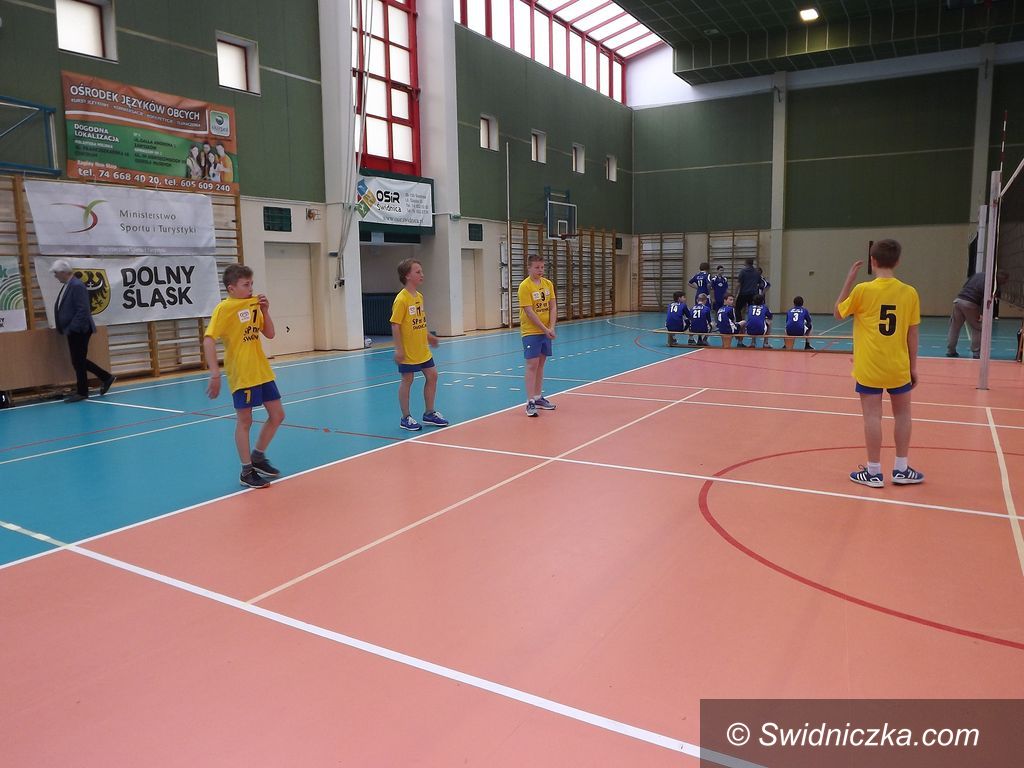 Świdnica: Finał dolnośląski czwórek w minisiatkówce