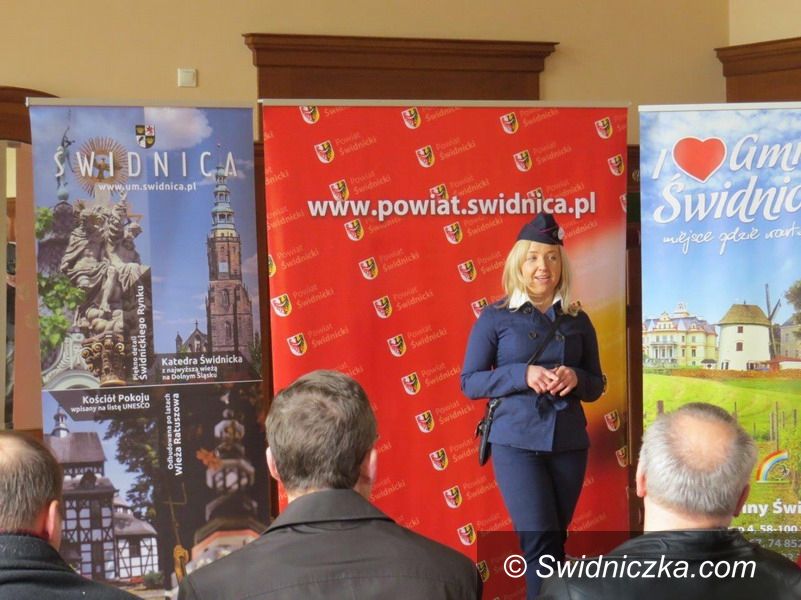 Świdnica/Region: Zabytkowy parowóz z Jaworzyny Śląskiej w Świdnicy