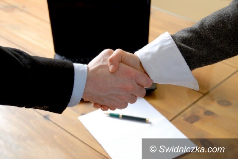 Świebodzice: Jak efektywnie pozyskiwać fundusze unijne?