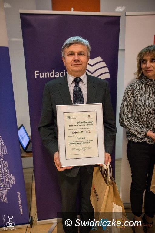Świdnica: Świdnica wyróżniona za działanie na rzecz seniorów