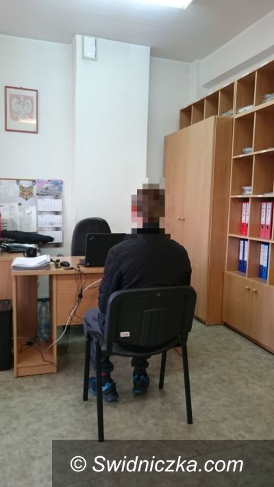 Świdnica: Policjanci odzyskali samochód i zatrzymali sprawcę