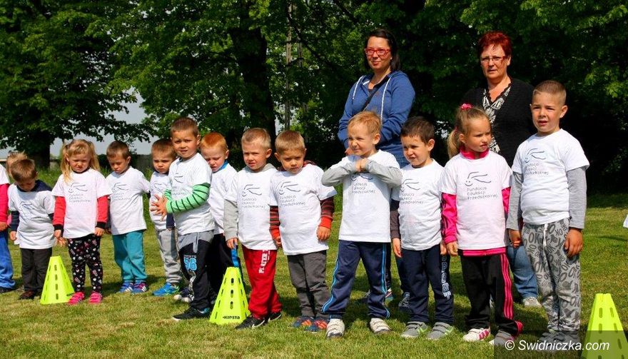 Dobromierz: 300 osób na starcie