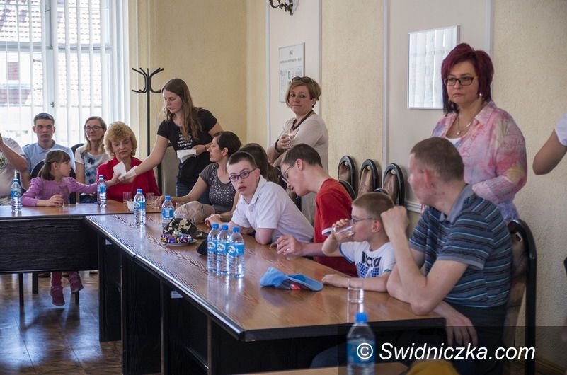 Świebodzice: Niebanalnie o zabytkach i historii