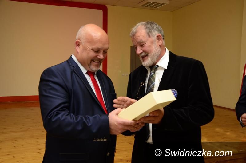 Żarów: Złote Dęby dla zasłużonych