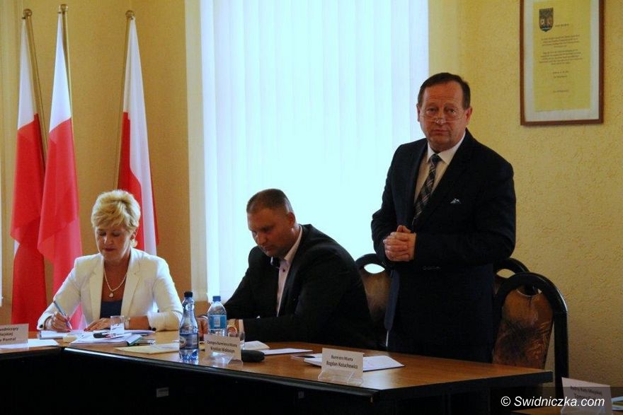 Świebodzice: Absolutorium dla burmistrza
