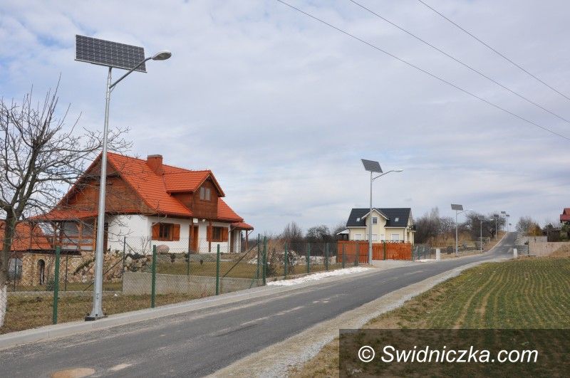 Gmina Świdnica: Powstaje oświetlenie