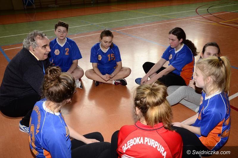 Żarów: Wakacyjne zajęcia piłki ręcznej