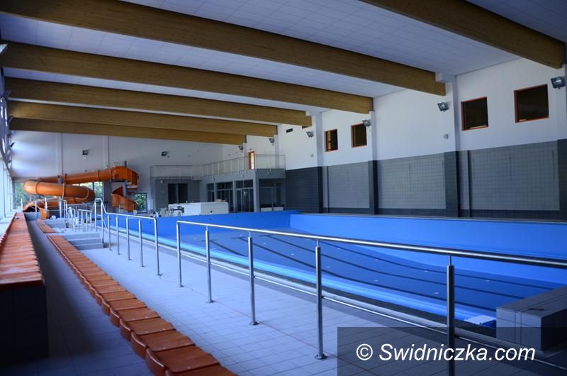 Żarów: Ostatnie prace na basenie