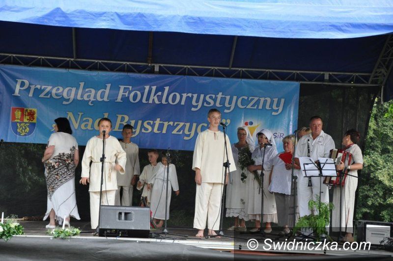 Burkatów: Śpiewali nad Bystrzycą