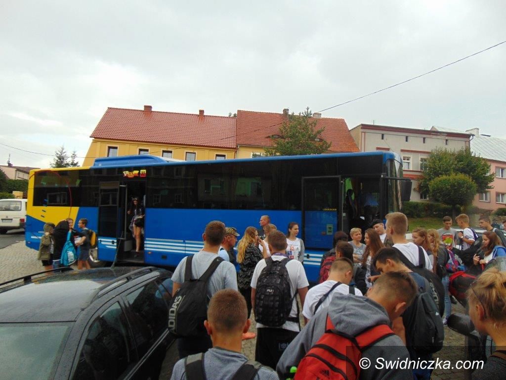 Dobromierz: Gimnazjaliści wyruszyli na obóz