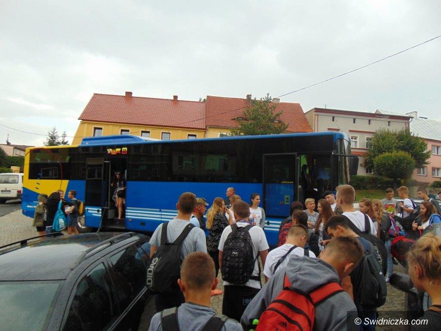 Dobromierz: Gimnazjaliści wyruszyli na obóz