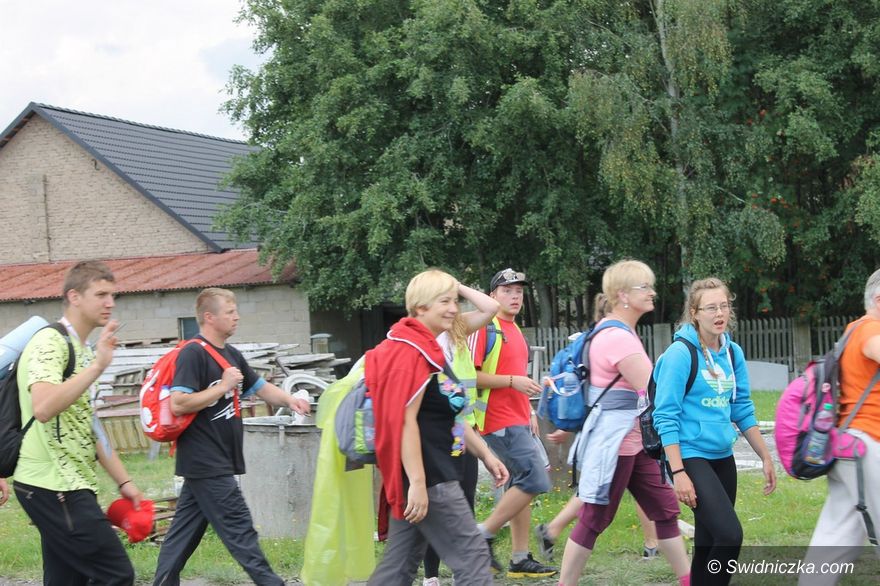 Świebodzice: Radosne wędrowanie
