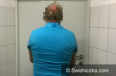 Strzegom: Nietrzeźwy dziadek opiekował się 13–miesięcznym wnukiem