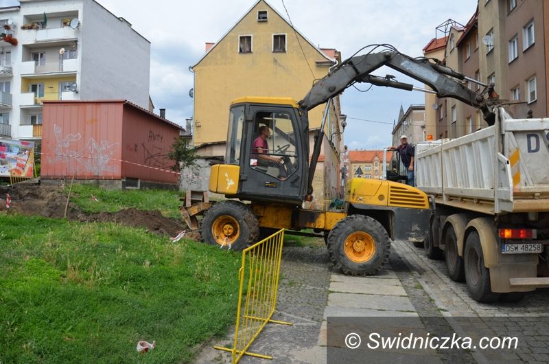 Strzegom: Powstają nowe schody