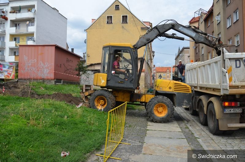 Strzegom: Powstają nowe schody
