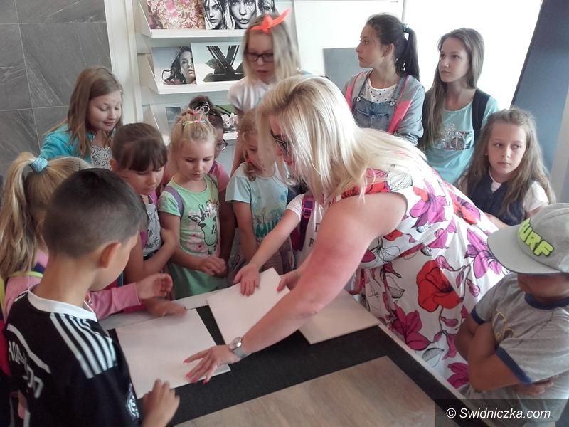 Żarów: Kolorowo w Colorobbi