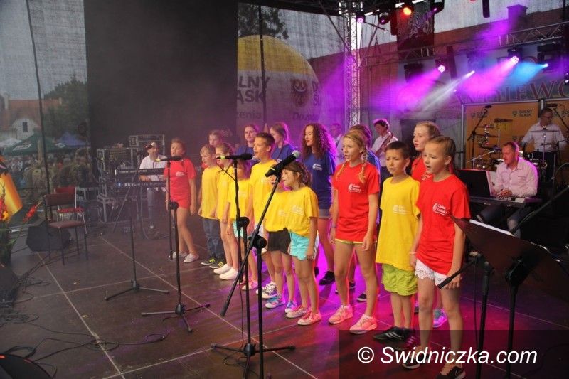 Gmina Świdnica: Muzyczny krążek uczestnków warsztatów wokalnych