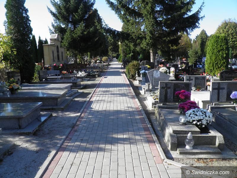 Żarów: Zmiana organizacji ruchu w rejonie cmentarza komunalnego w Żarowie