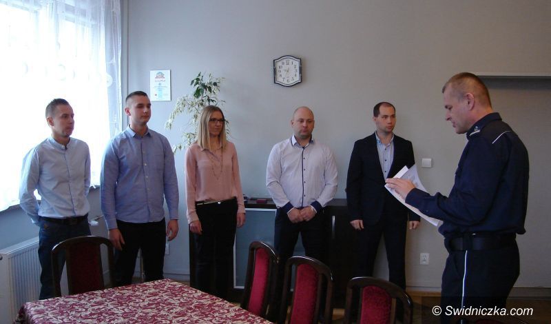 powiat świdnicki: Nowi policjanci