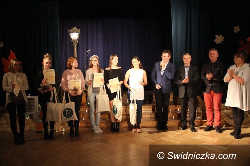 Świdnica: Magiczne iluminacje piosenki poetyckiej w Trójce
