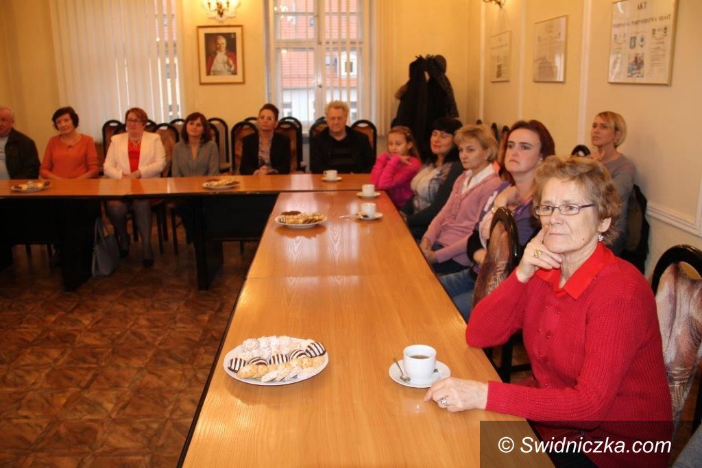 Świebodzice: Kwiaty cieszą wszystkich
