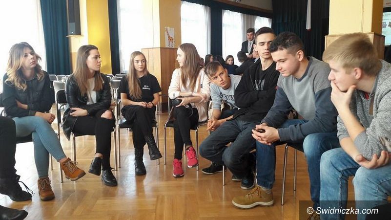 powiat świdnicki: Wybory radnego z LO w Świebodzicach do Młodzieżowego Sejmiku Województwa Dolnośląskiego