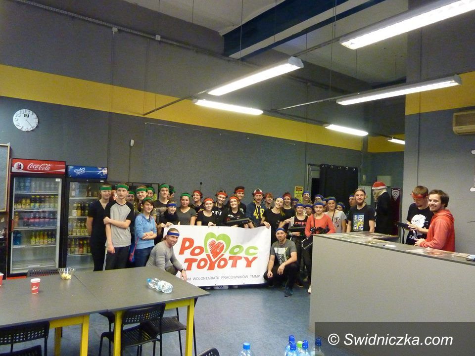 Jaworzyna Śląska: Klub Młodzieżowy na polu walki