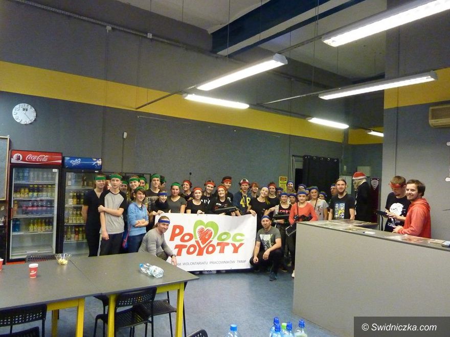 Jaworzyna Śląska: Klub Młodzieżowy na polu walki