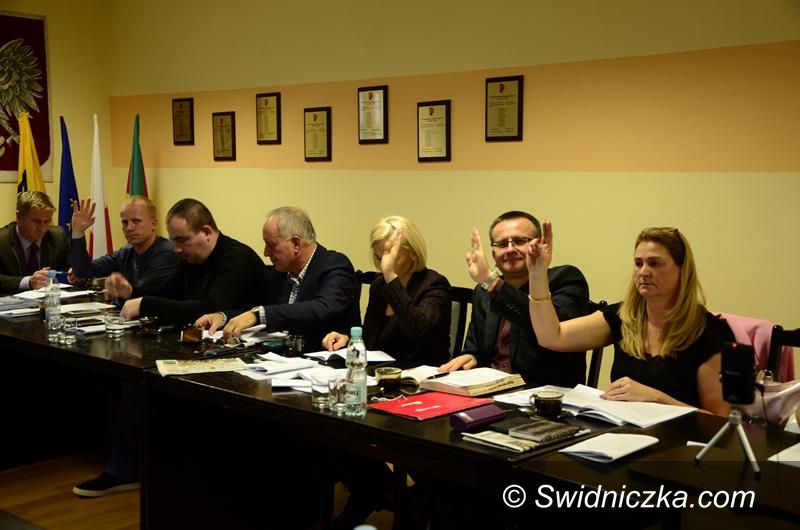 Żarów: Niższe podatki w gminie Żarów 2017 roku
